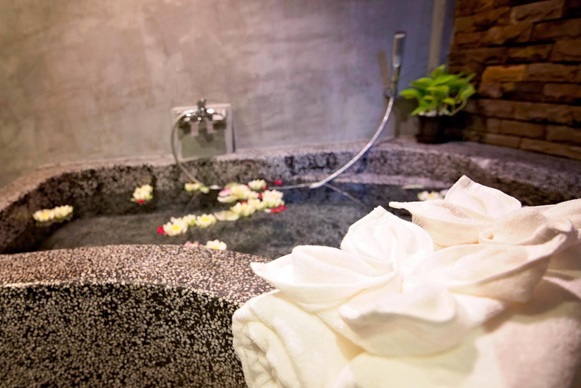 Moon Flower Residence سيام ريب المظهر الخارجي الصورة
